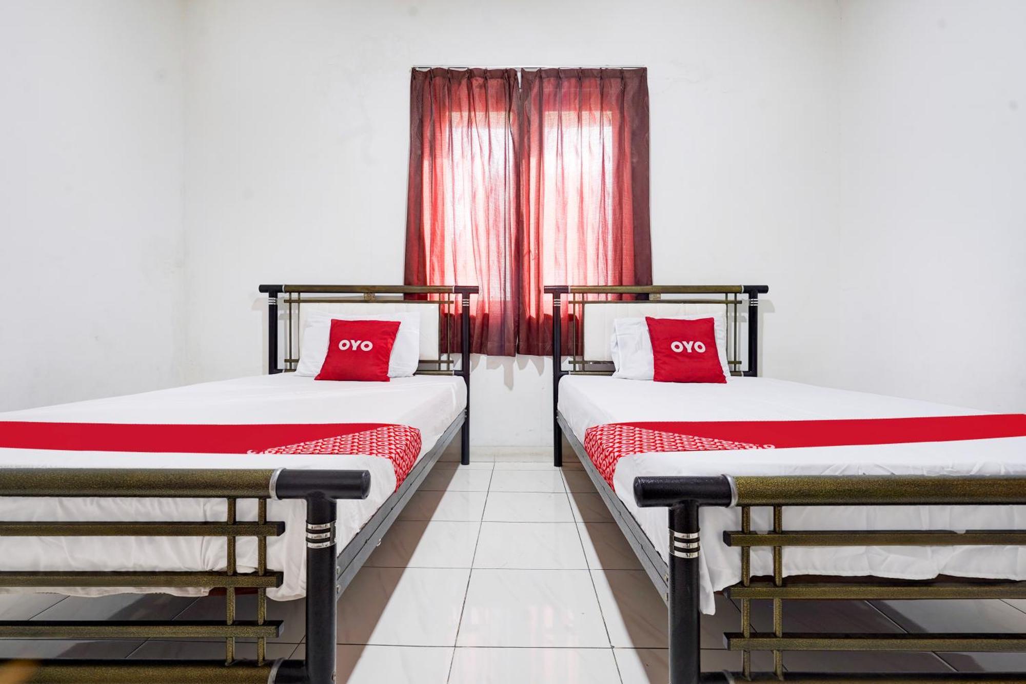 Hotel O Rappocini Near Rsia Paramount Макасар Екстериор снимка