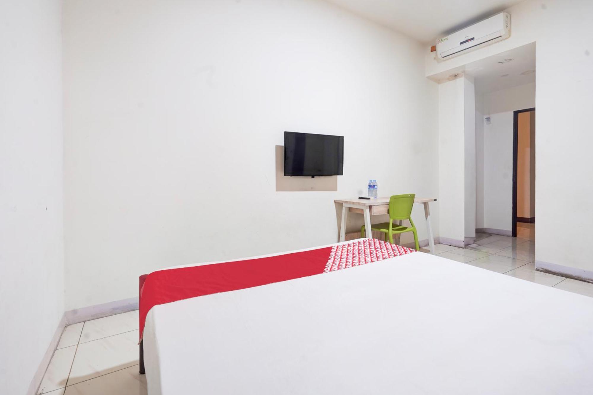 Hotel O Rappocini Near Rsia Paramount Макасар Екстериор снимка