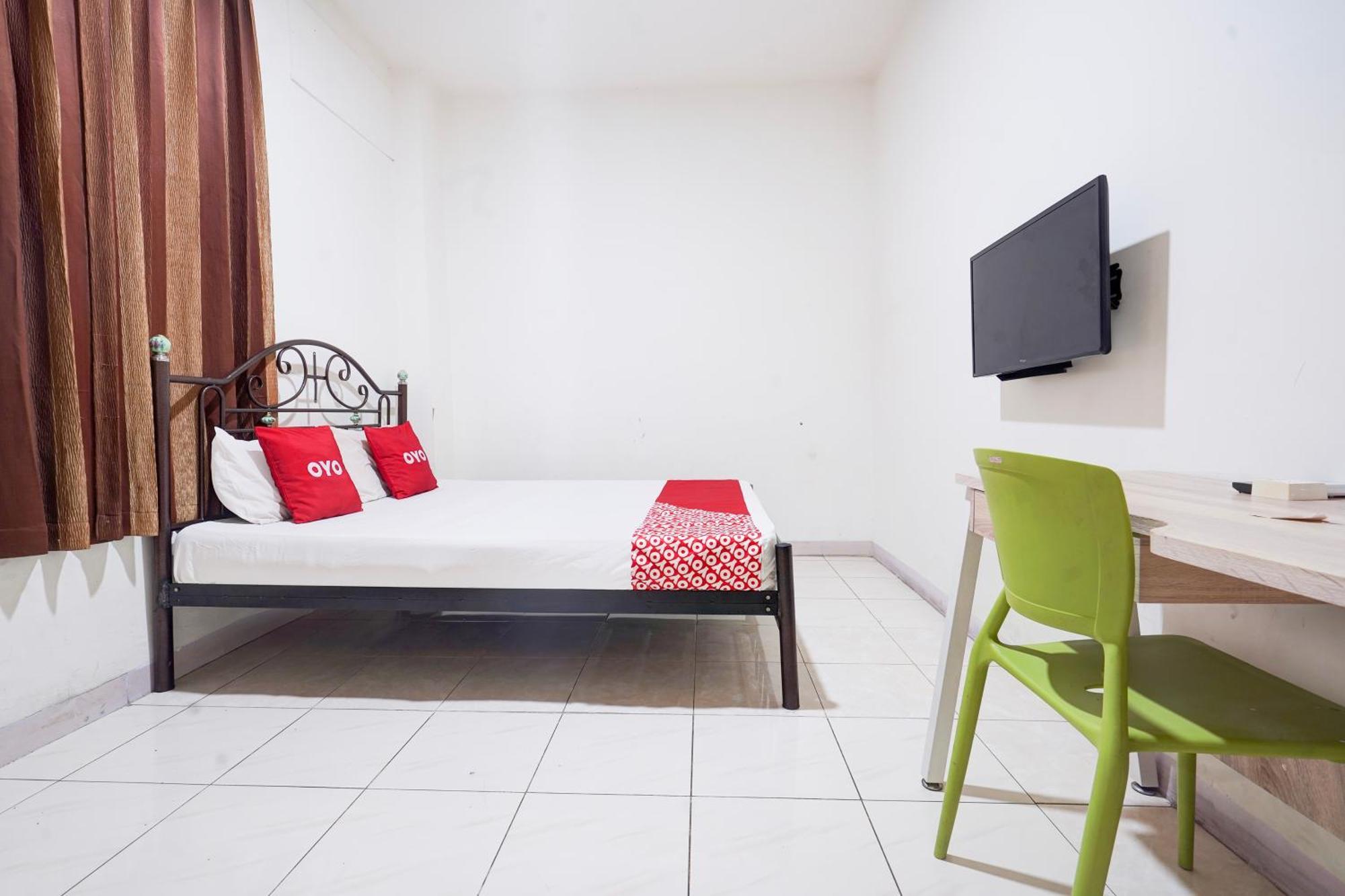 Hotel O Rappocini Near Rsia Paramount Макасар Екстериор снимка