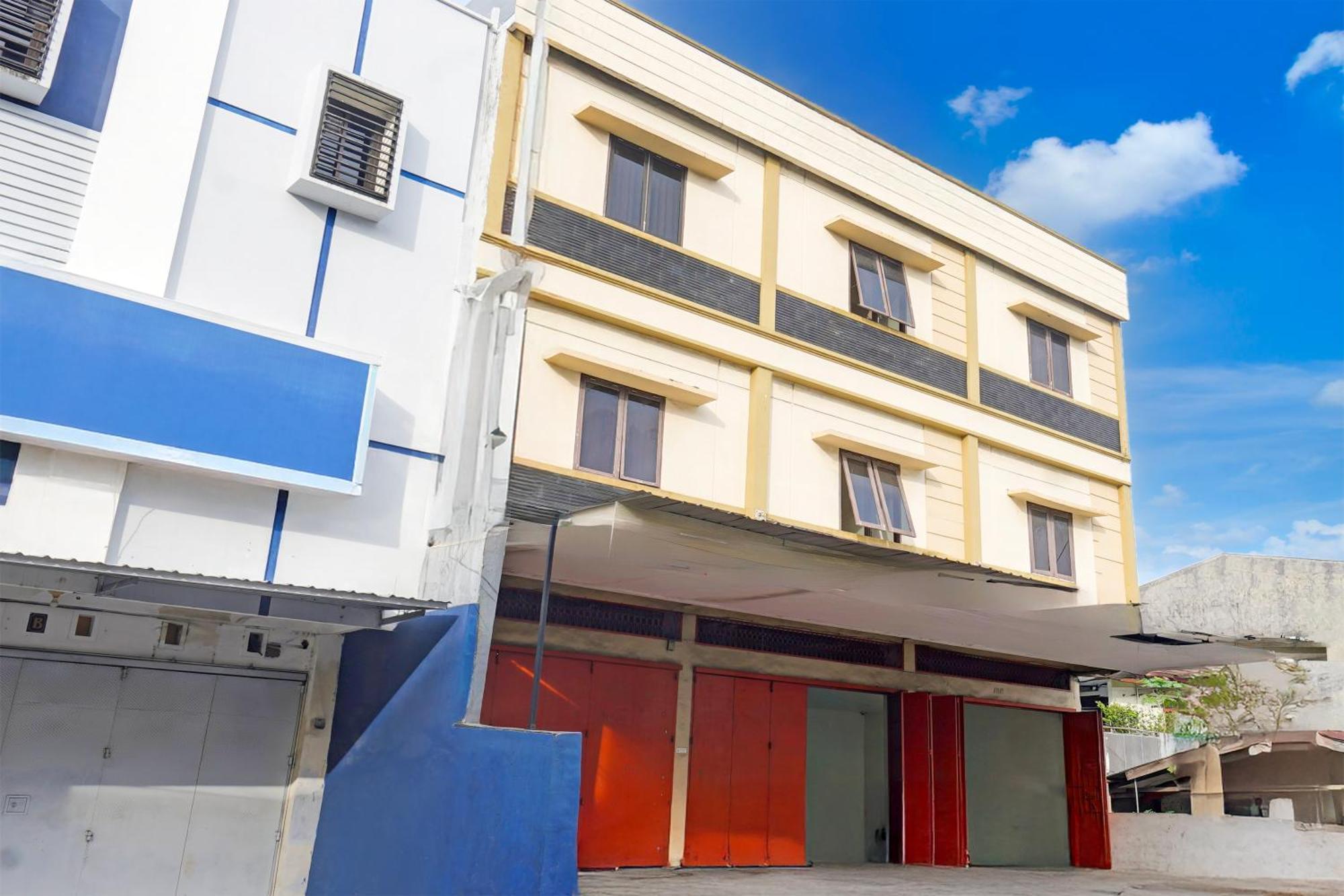 Hotel O Rappocini Near Rsia Paramount Макасар Екстериор снимка